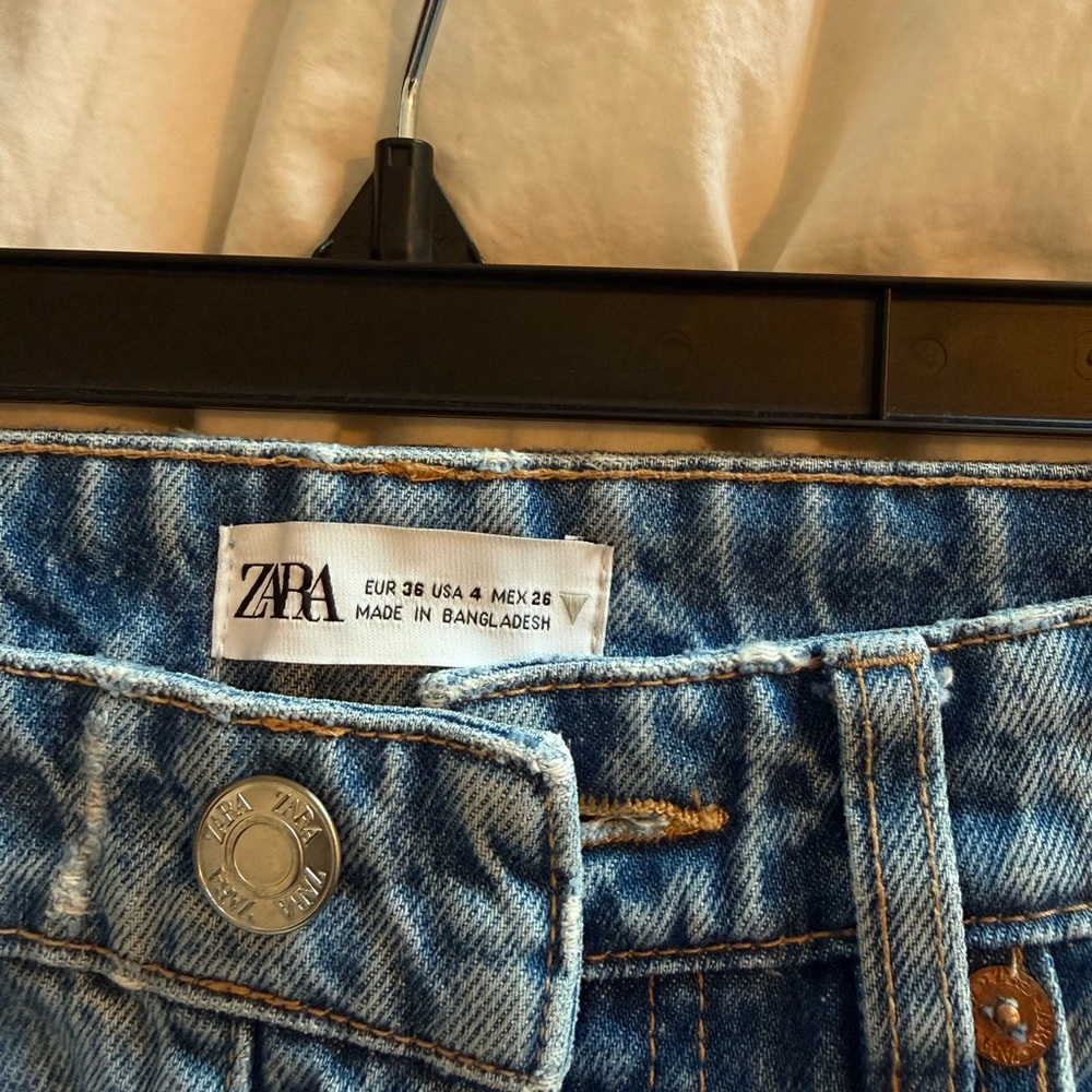 Classic Blue Women's Jeans - Picture 7 of 7